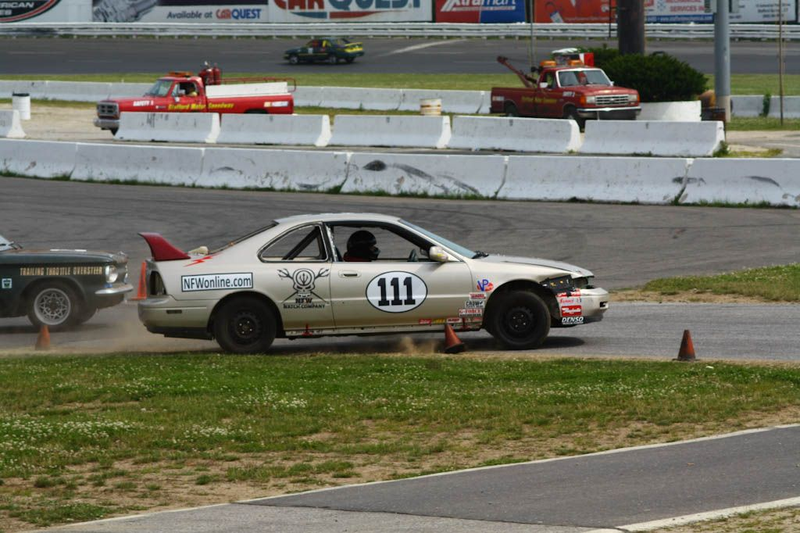 Illustration for article titled The 24 Hours Of LeMons New England 2009 Über Gallery, Part 1